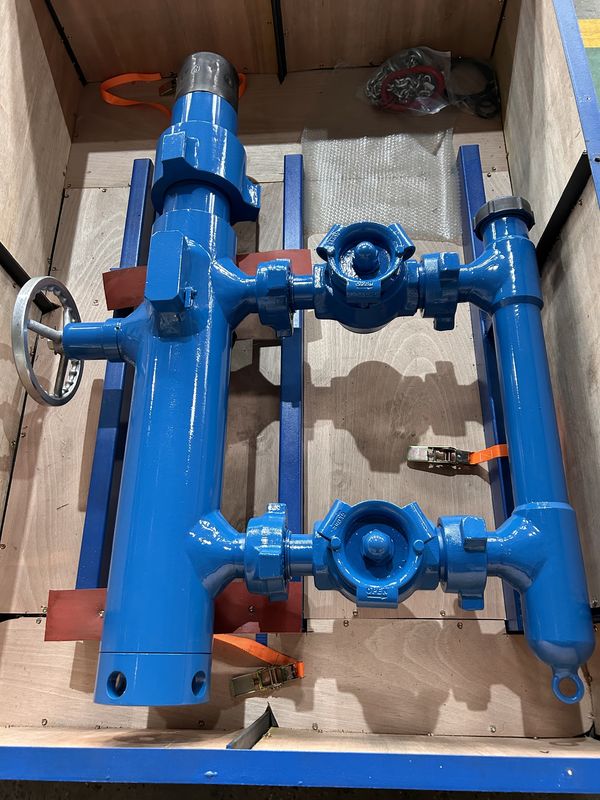 13-3/8' API Casing BTC Buckle connesso 35Mpa Pressione di lavoro Doppio tappo Testa di cementazione con imballaggio in legno 810KG